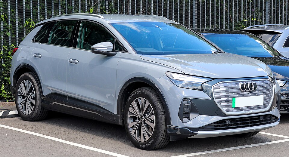 Audi Q4 e-tron 2024