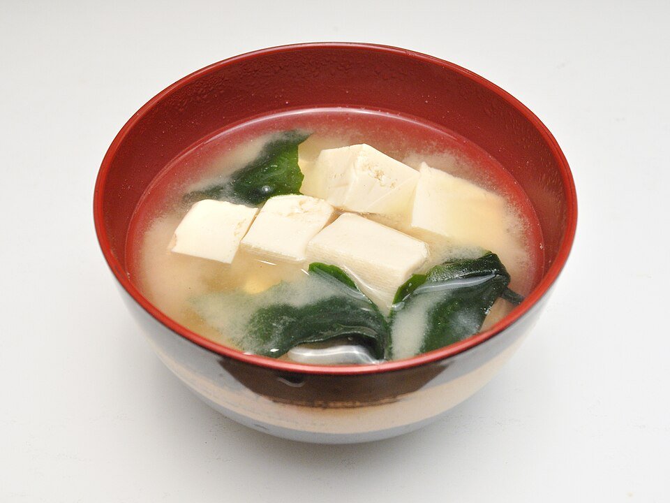 Foto de Miso Soup con Tofu y Algas, receta de Cocina Japonesa